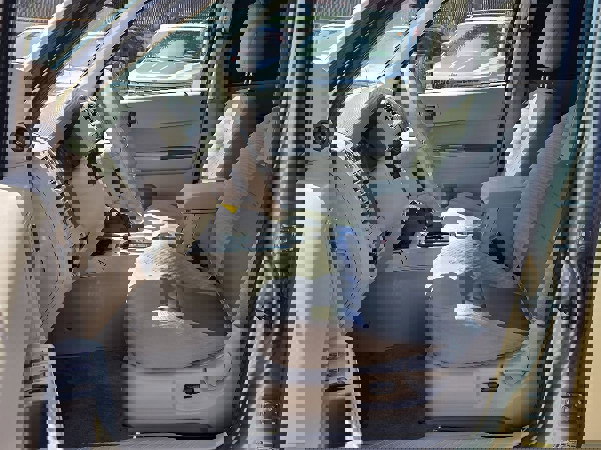 Used 2008 Ford Escape 2WD Hybrid image 21