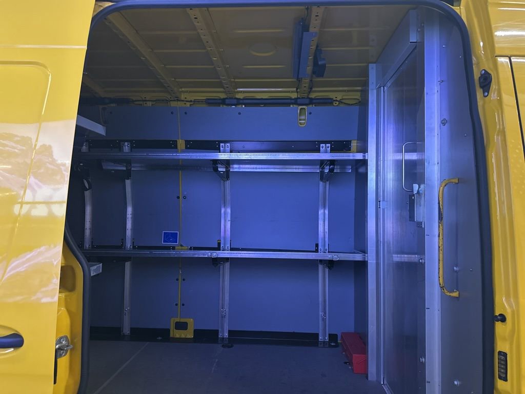 Used 2021 Mercedes-Benz Sprinter 2500 image 6