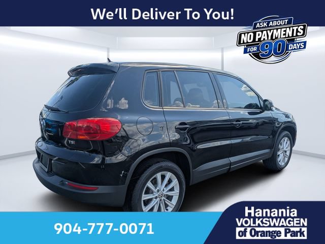 Used 2017 Volkswagen Tiguan Limited w/ Alloy Wheels Package FWD image 3