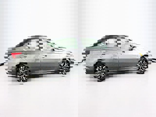 Certified 2023 Nissan Altima 2.5 SV image 4