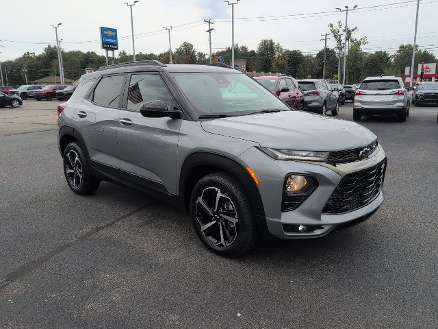 Used 2023 Chevrolet TrailBlazer RS w/ Convenience Package AWD/4WD image 11