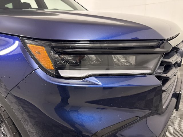 Used 2025 Honda Pilot Sport image 12