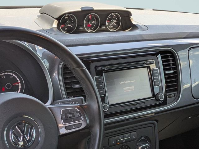 Used 2015 Volkswagen Beetle TDI FWD image 16