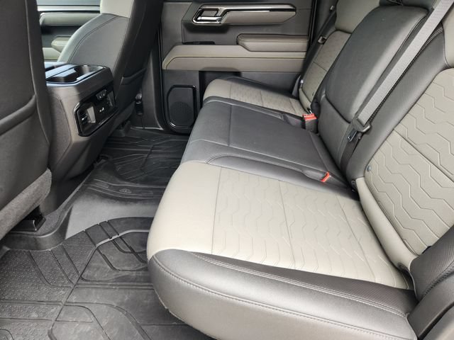 Used 2023 Chevrolet Silverado 1500 ZR2 w/ Technology Package AWD/4WD image 30
