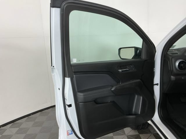 Used 2024 Chevrolet Colorado LT w/ LT Convenience Package III AWD/4WD image 13