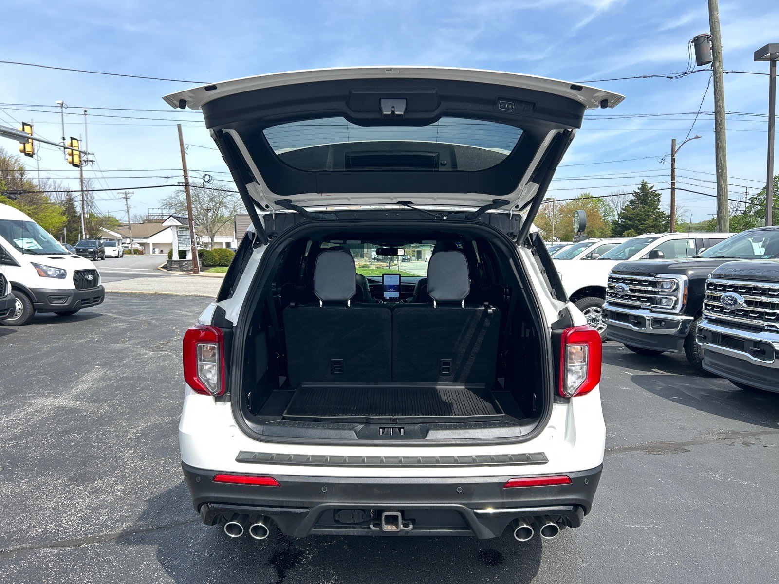 Certified 2023 Ford Explorer ST w/ Equipment Group 401A AWD/4WD image 17