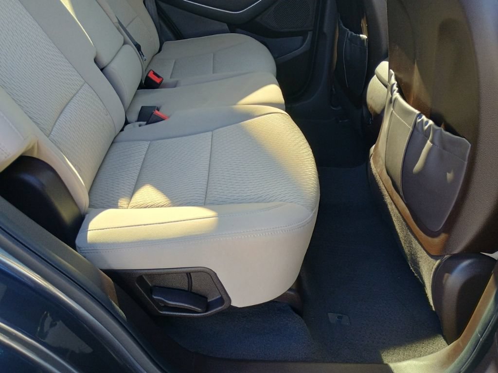 Used 2017 Hyundai Santa Fe Sport FWD image 19