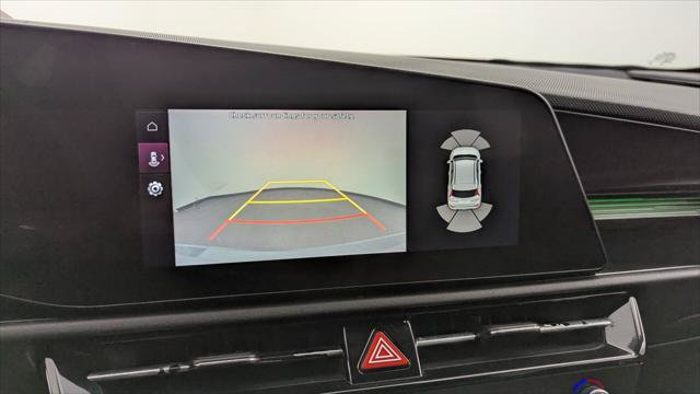 Used 2023 Kia Niro SX Touring FWD image 27