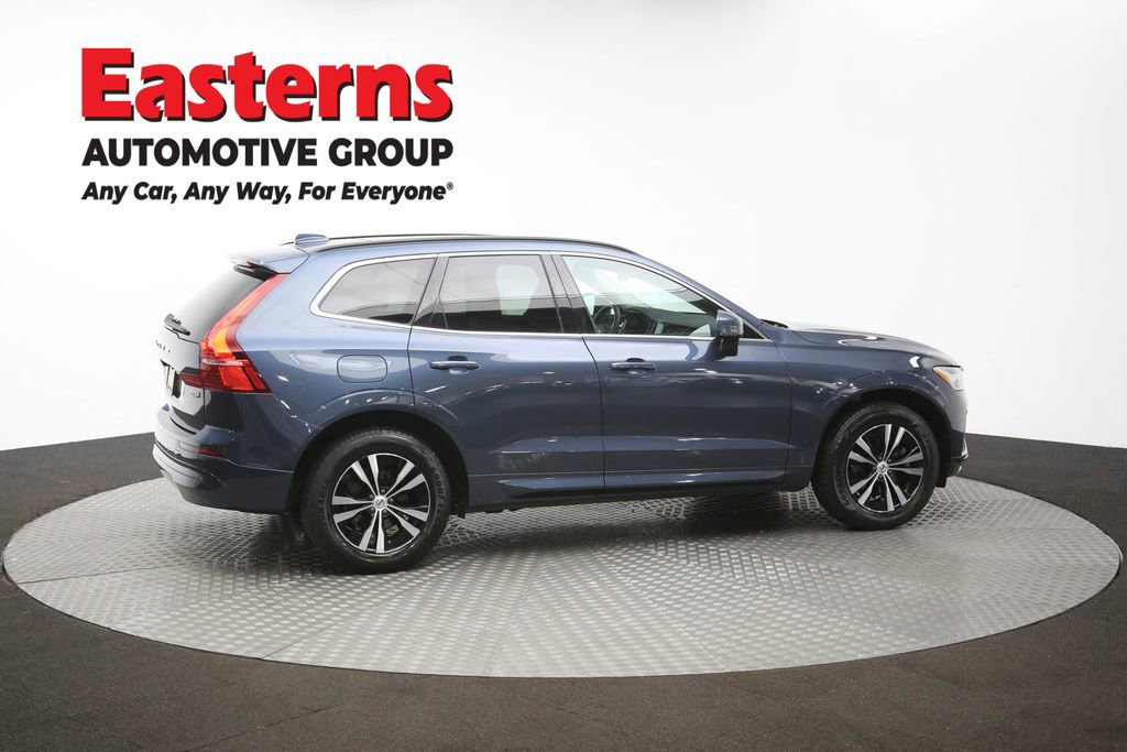 Used 2023 Volvo XC60 B5 Core image 43