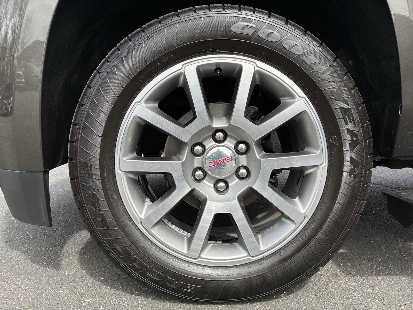 Used 2019 GMC Yukon Denali w/ Open Road Package AWD/4WD image 18