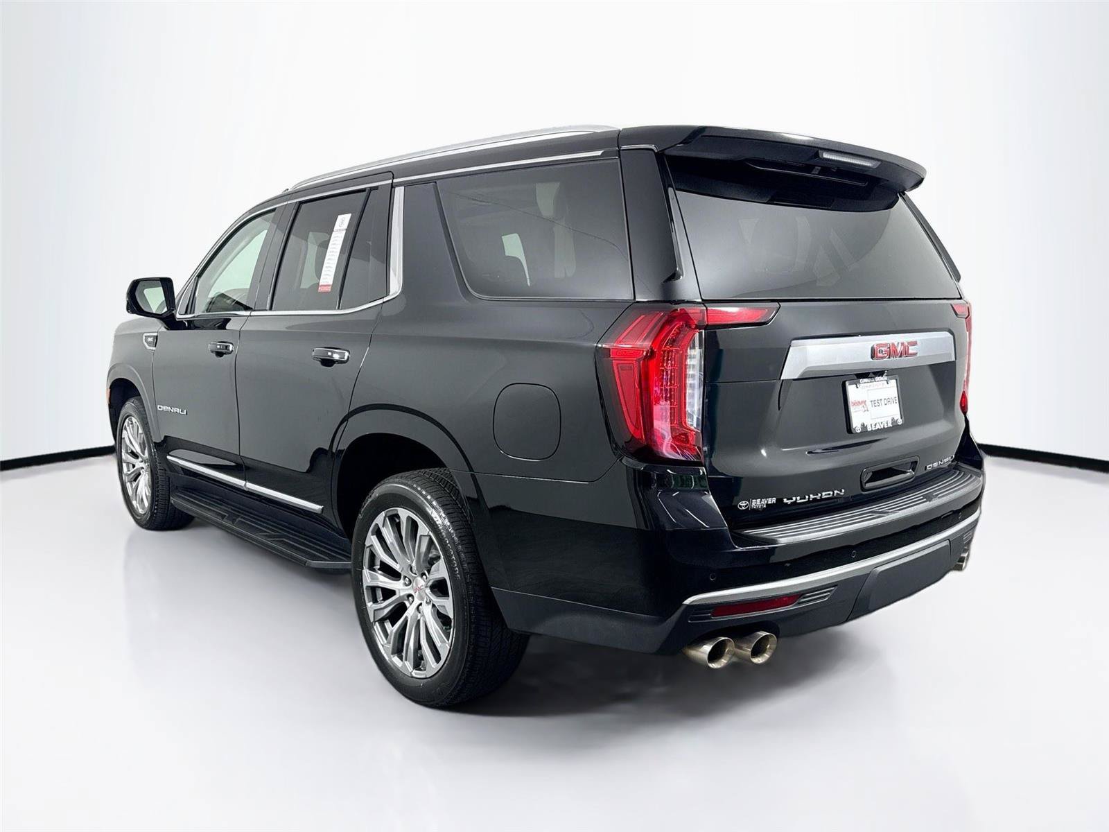 Used 2024 GMC Yukon Denali AWD/4WD image 13