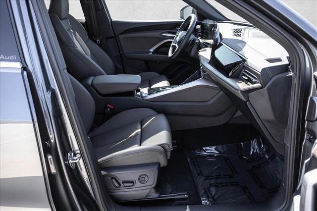 Certified 2025 Audi Q5 Premium Plus w/ Premium Plus image 25