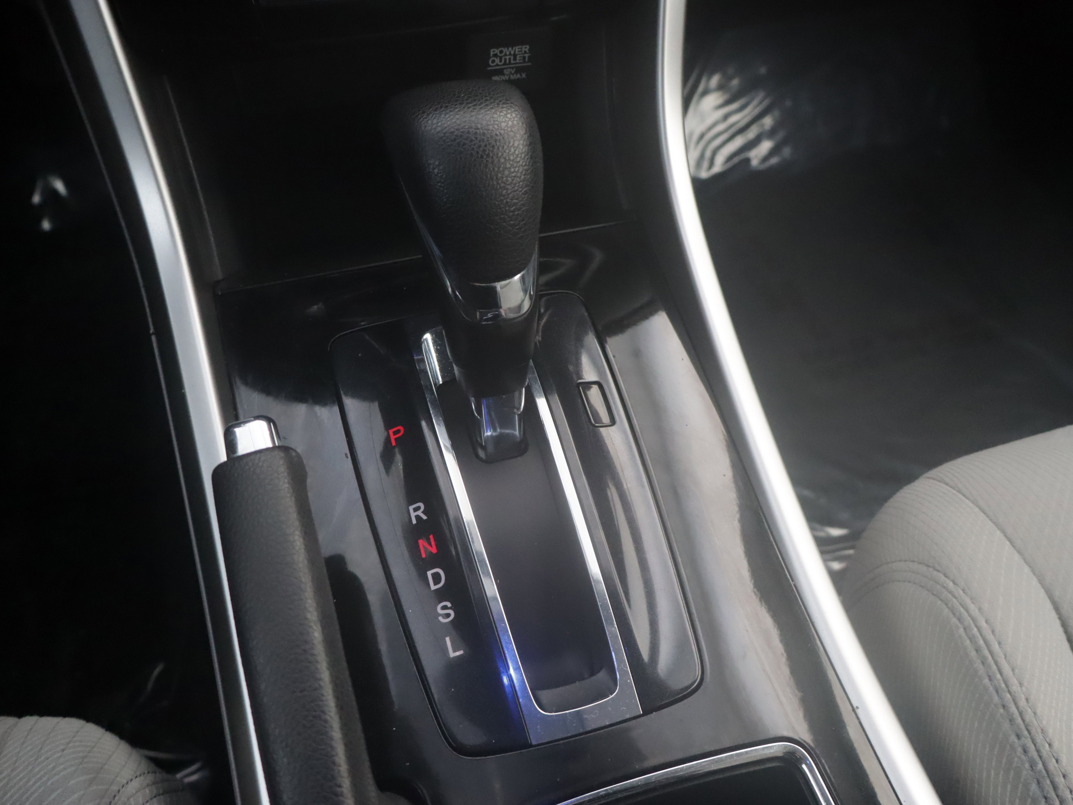 Used 2016 Honda Accord EX image 18