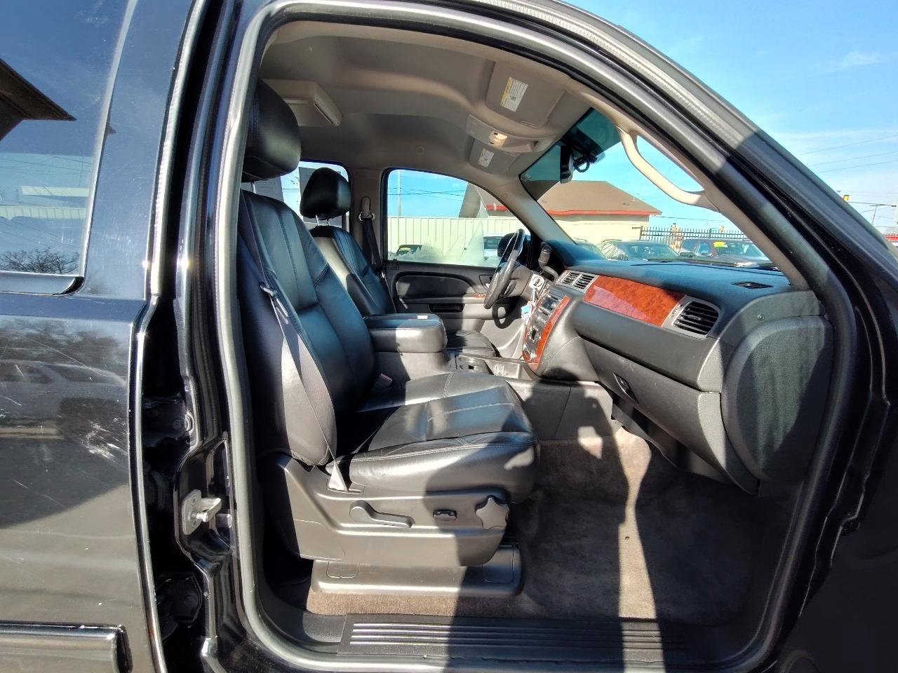 Used 2011 Chevrolet Suburban LT w/ Regional Value Package image 36