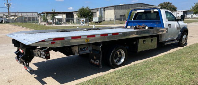 Used 2015 RAM 5500 SLT w/ Quick Order Package 29G SLT image 11