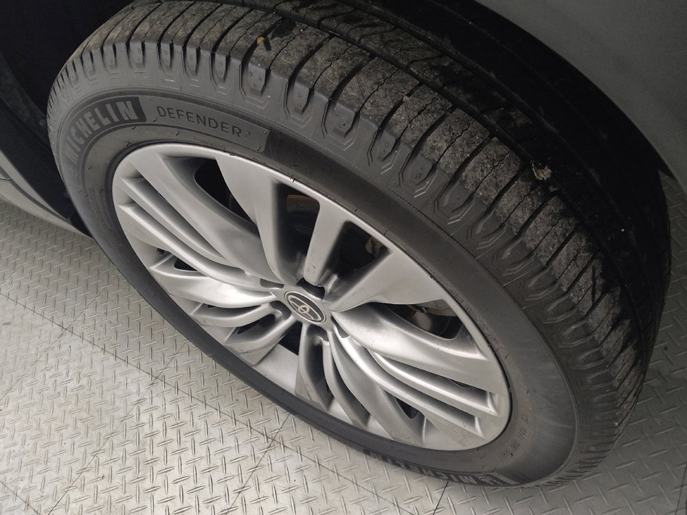 Used 2021 Toyota Highlander Platinum image 31