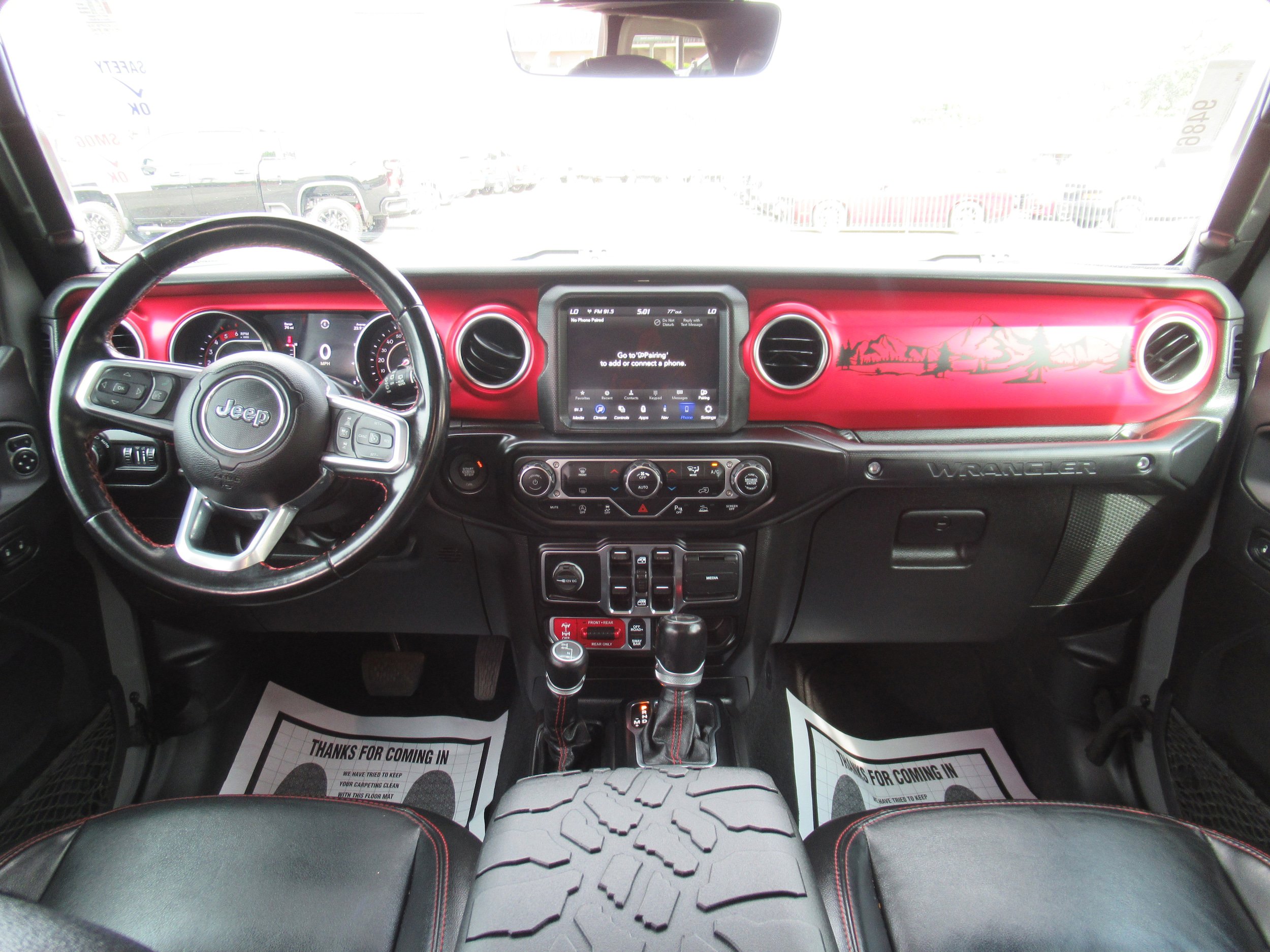 Used 2022 Jeep Wrangler Unlimited Rubicon w/ LED Lighting Group AWD/4WD image 12