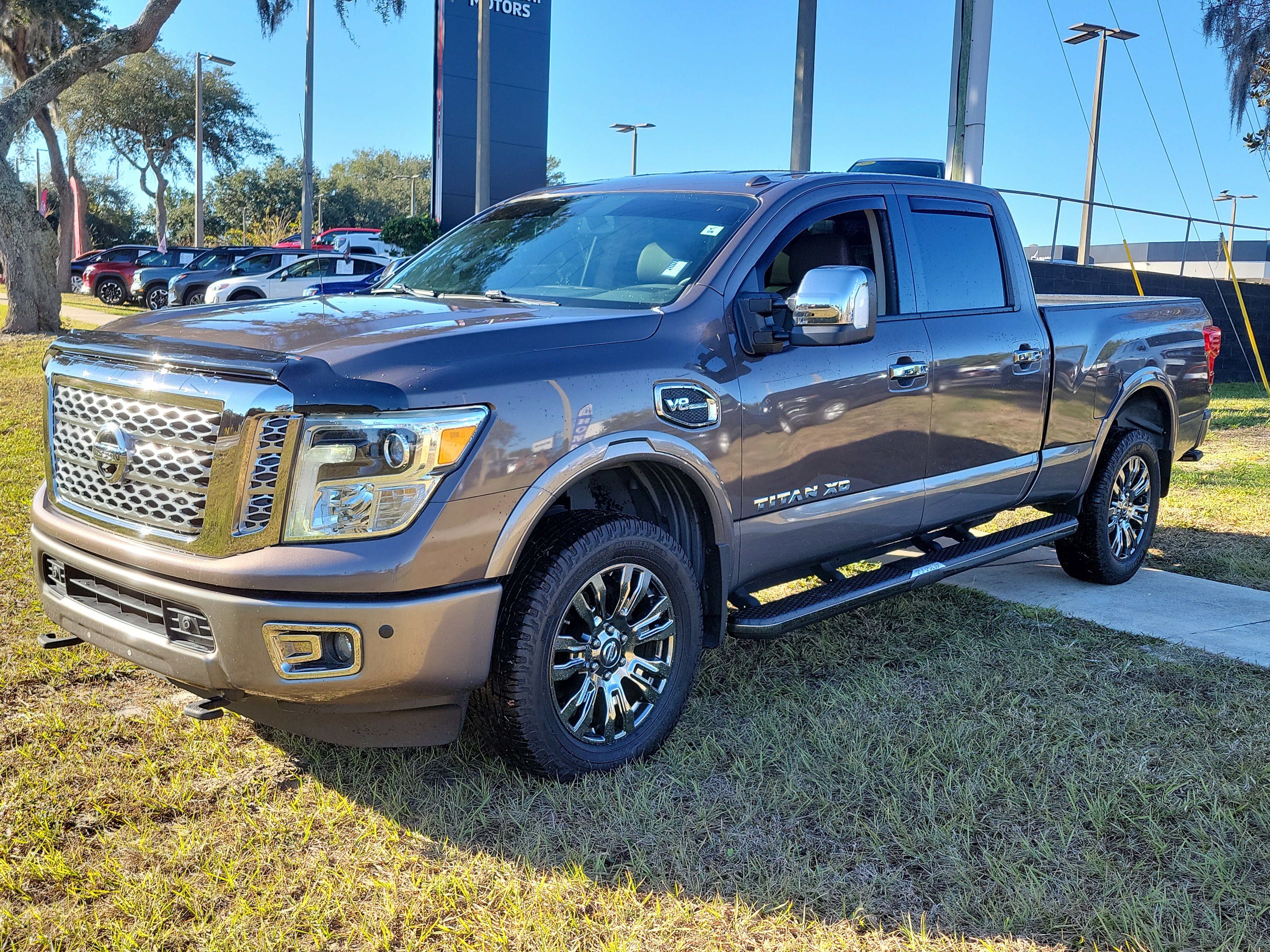 Used 2017 Nissan Titan Platinum Reserve image 44