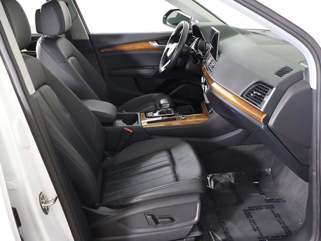 Used 2023 Audi Q5 2.0T Premium Plus w/ Premium Plus Package AWD/4WD image 34