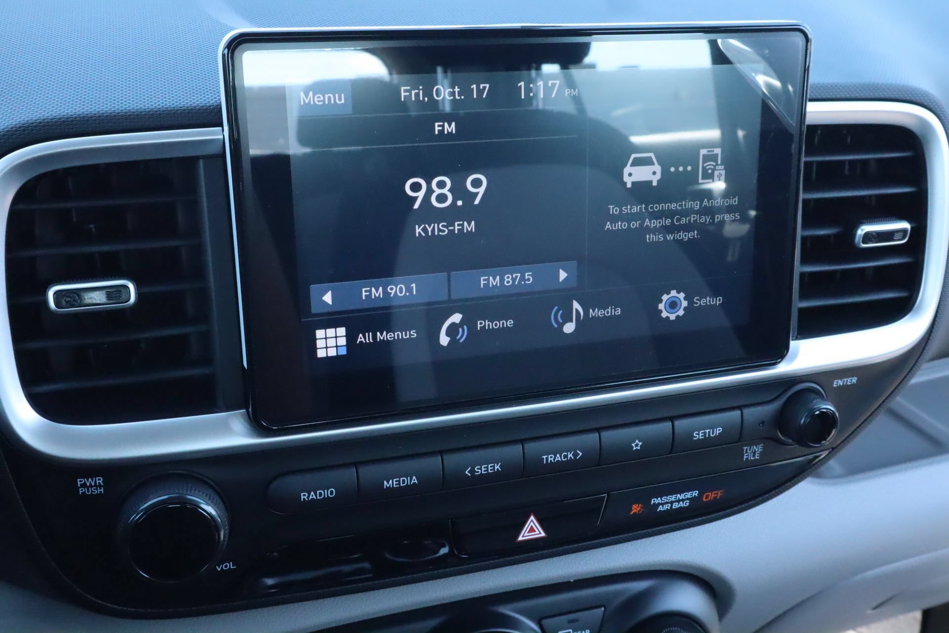 New 2026 Hyundai Venue SEL FWD image 12