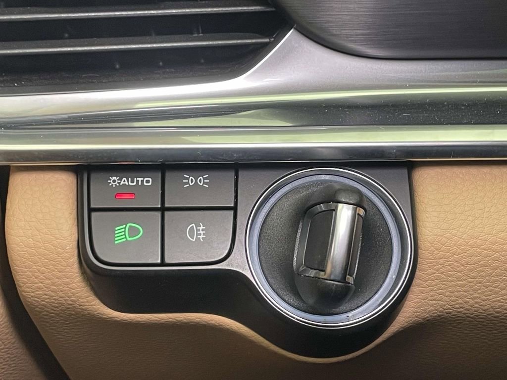 Certified 2022 Porsche Panamera 4 Platinum Edition AWD/4WD image 43
