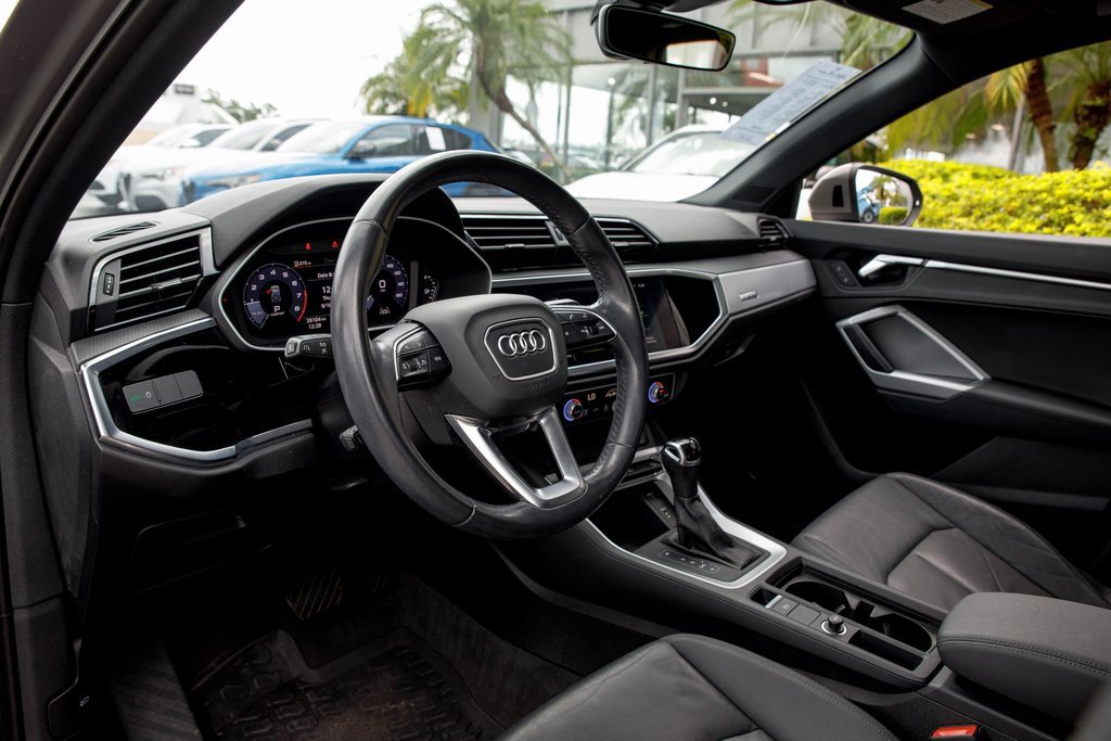 Used 2020 Audi Q3 2.0T Premium w/ Convenience Package image 26