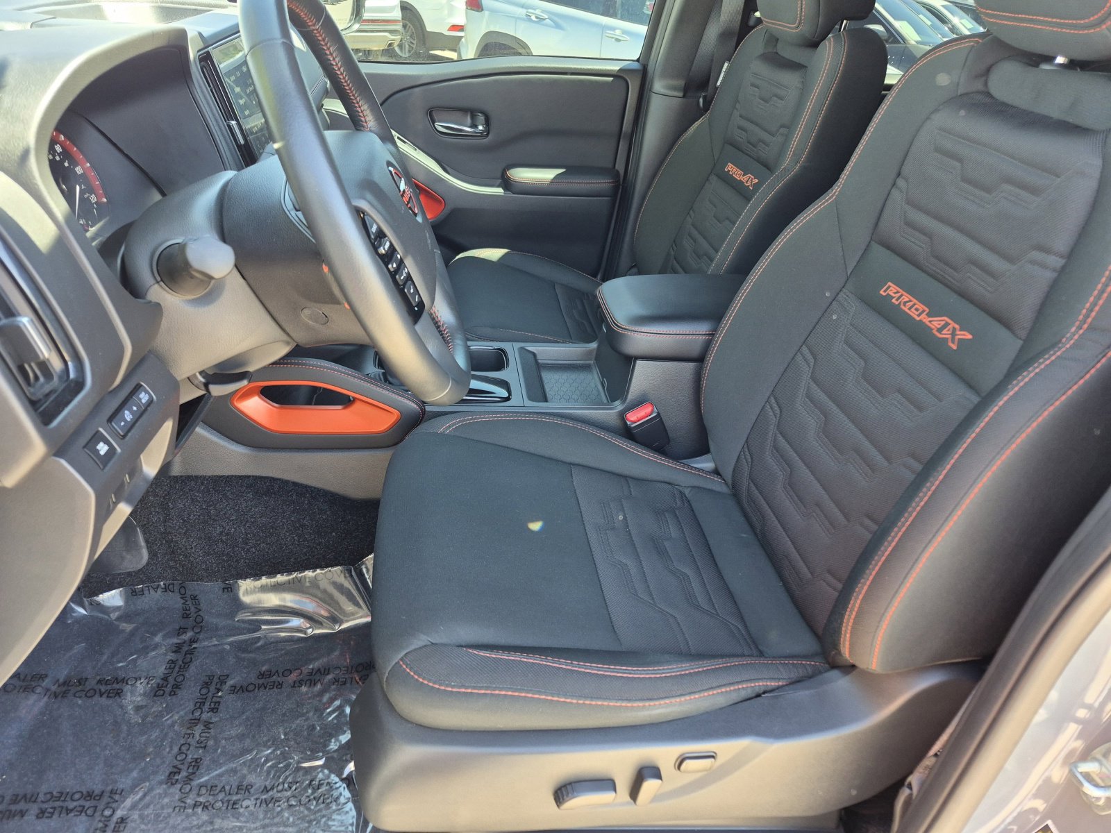 Used 2025 Nissan Frontier PRO-4X AWD/4WD image 16