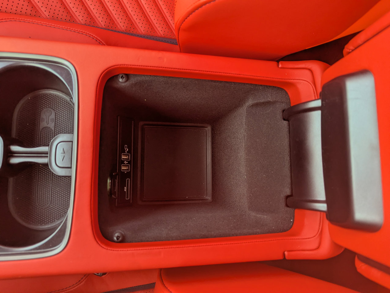 Used 2023 Aston Martin DBX 707 image 34