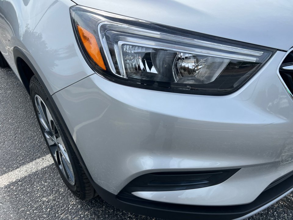 Used 2021 Buick Encore Preferred image 24