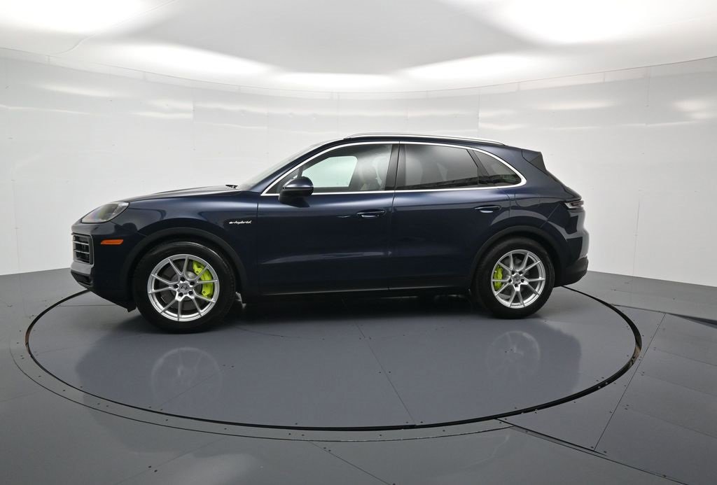 New 2026 Porsche Cayenne E-Hybrid image 2