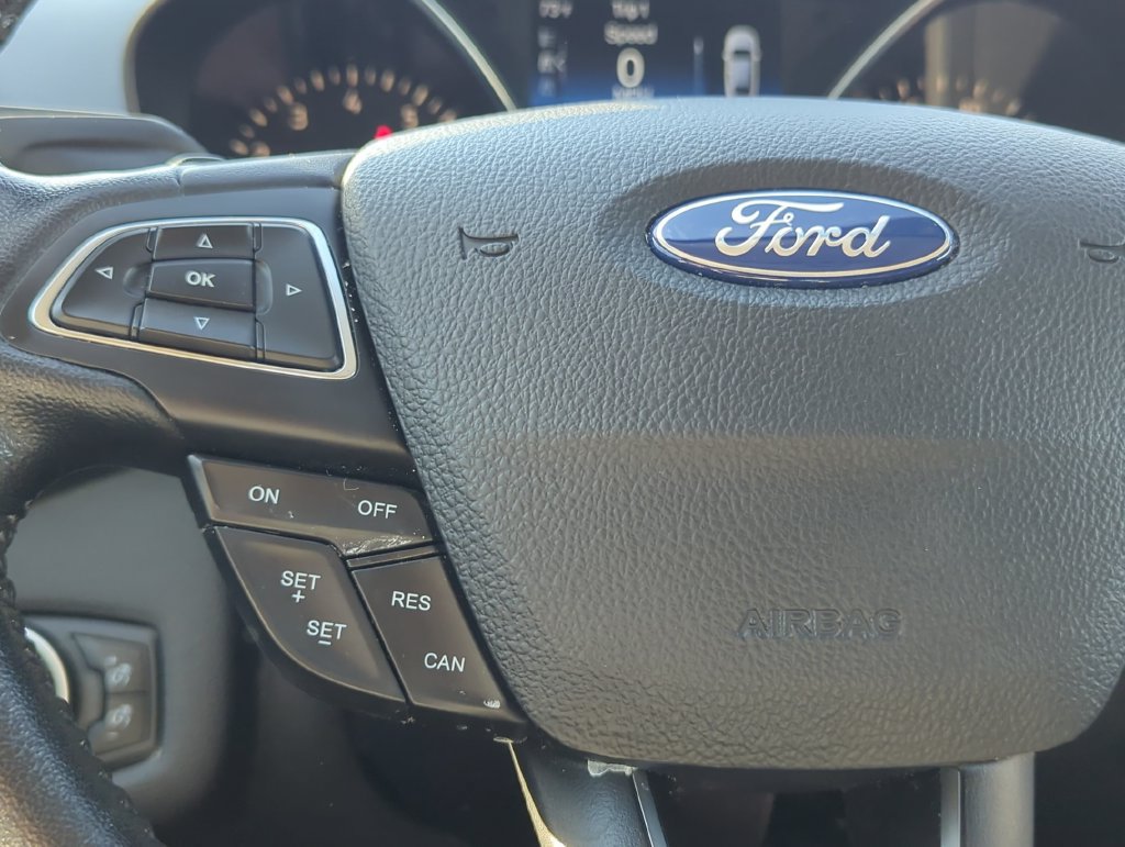 Used 2017 Ford Escape Titanium AWD/4WD image 15