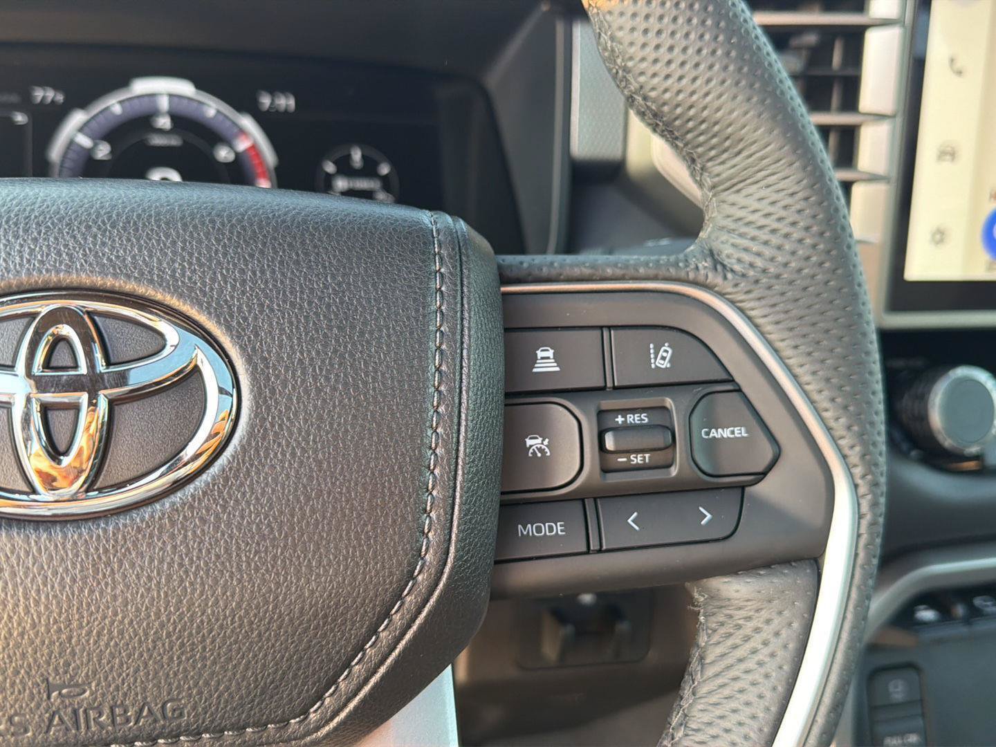 New 2026 Toyota Tundra Limited AWD/4WD image 22