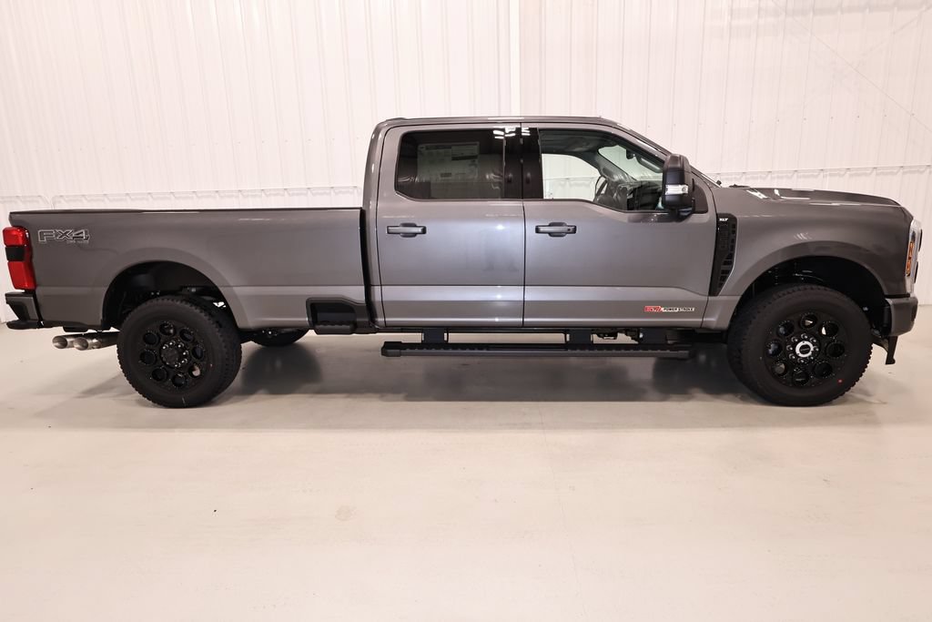 New 2027 Ford F350 XLT w/ XLT Premium Package AWD/4WD image 2