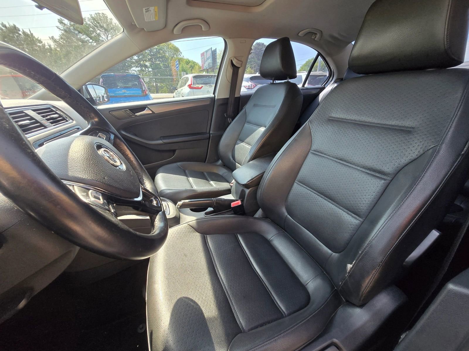 Used 2015 Volkswagen Jetta TDI SE image 6