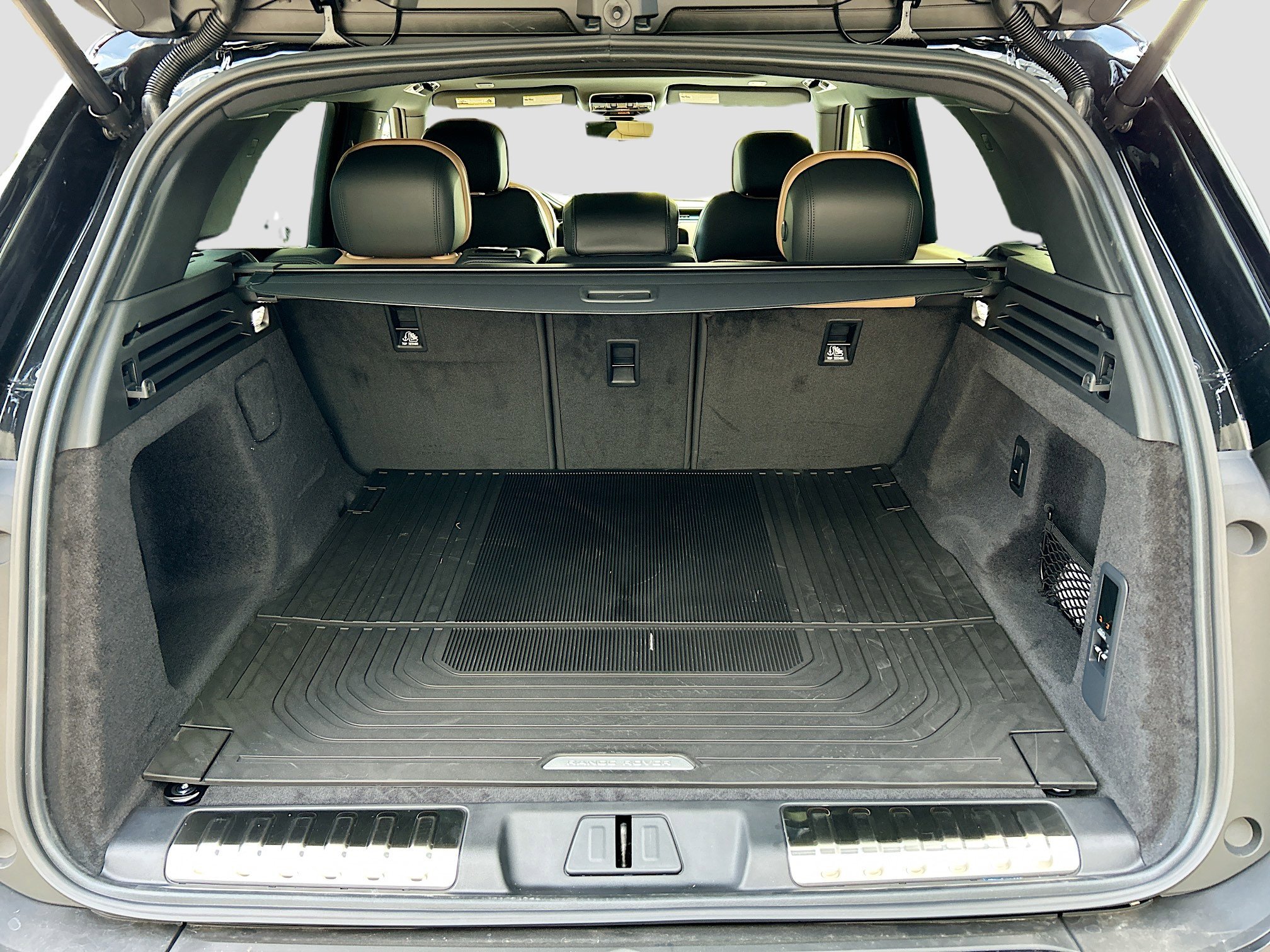 Used 2025 Land Rover Range Rover Sport Dynamic SE image 10