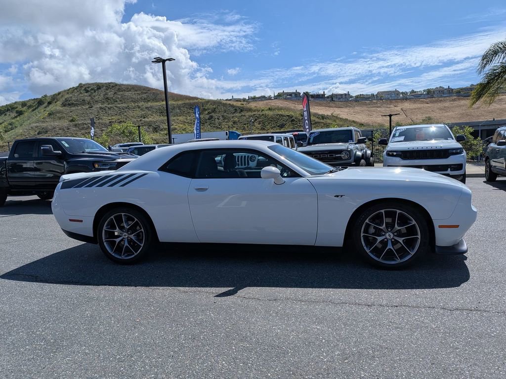 Certified 2022 Dodge Challenger GT RWD image 4
