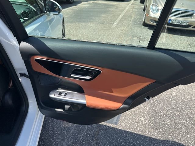 Used 2025 Mercedes-Benz C 300 4MATIC Sedan image 16