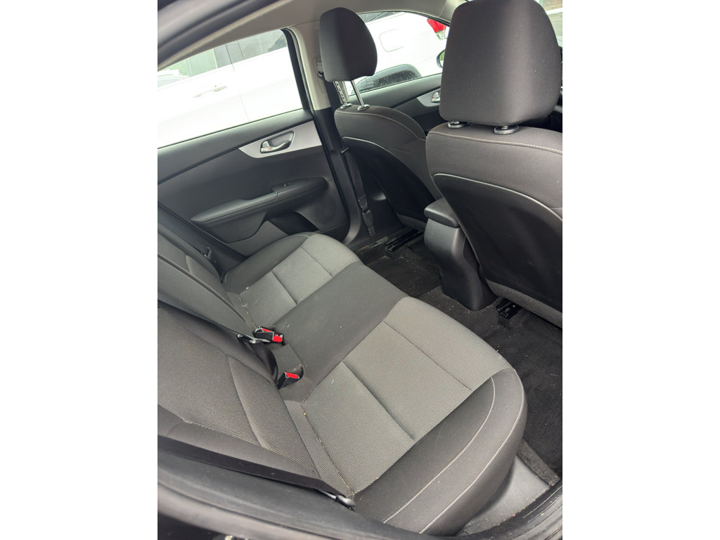 Used 2023 Kia Forte LXS FWD image 9