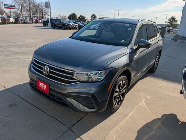 Used 2022 Volkswagen Tiguan S image 37