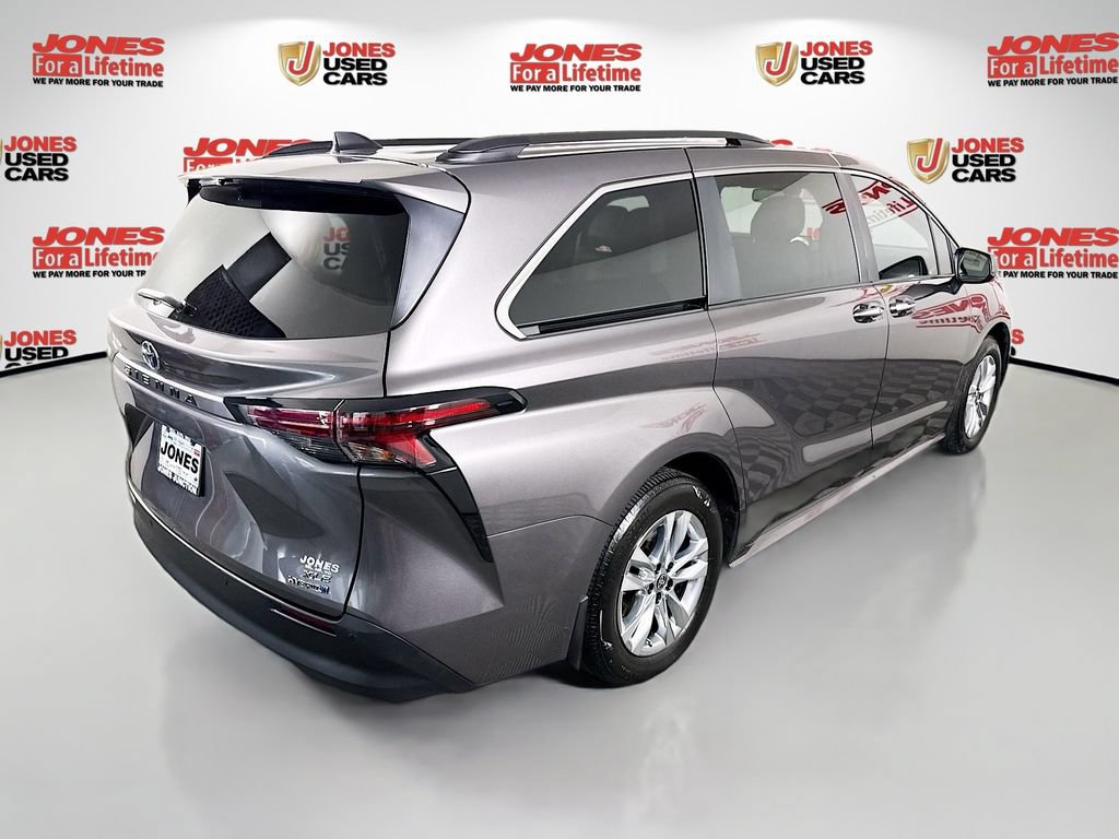Certified 2024 Toyota Sienna XLE w/ XLE Plus Package AWD/4WD image 19