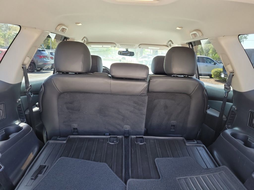 Used 2017 Nissan Pathfinder SV image 11