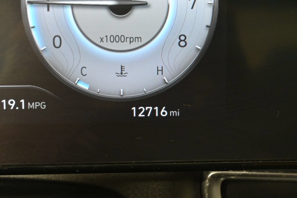 Used 2024 Hyundai Elantra SEL w/ Convenience Package FWD image 25