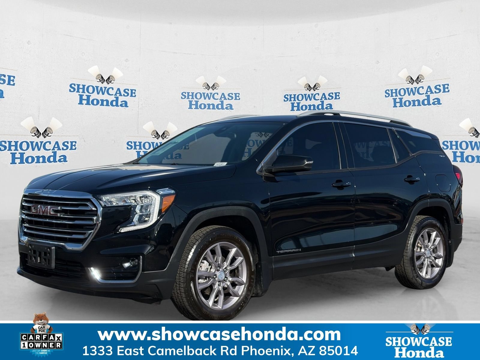 Used 2023 GMC Terrain SLT w/ LPO, Floor Liner Package AWD/4WD image 1