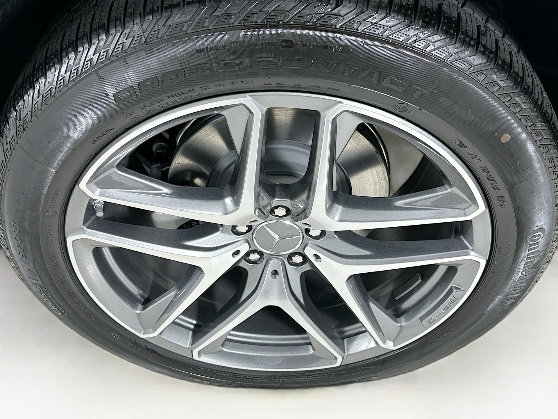 New 2026 Mercedes-Benz GLE 53 AMG 4MATIC Coupe image 34