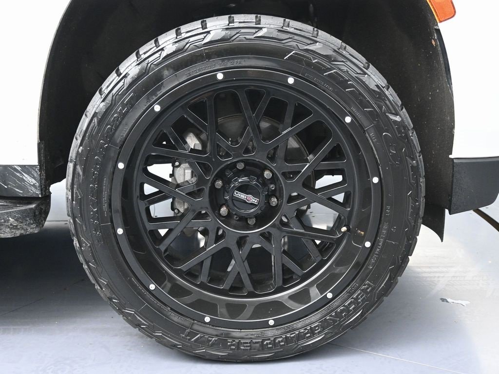 Used 2023 Chevrolet Tahoe RST w/ Luxury Package image 15