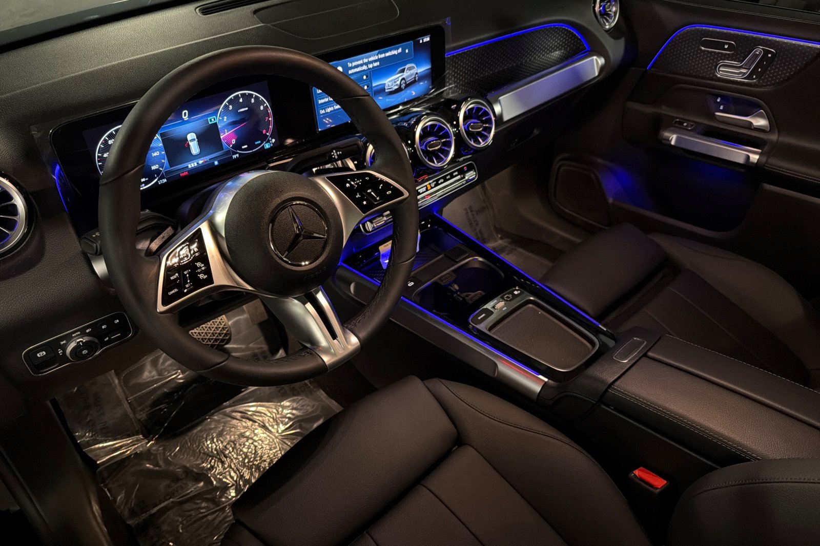 New 2025 Mercedes-Benz GLB 250 image 9