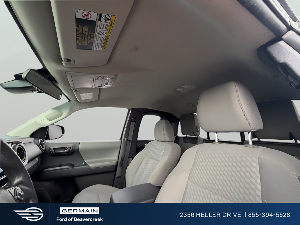 Used 2022 Toyota Tacoma SR w/ SR Convenience Package RWD image 12