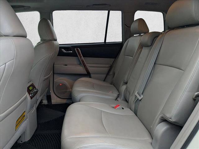 Used 2012 Toyota Highlander Limited image 20