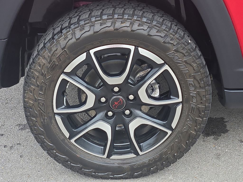 Used 2025 Jeep Compass Trailhawk AWD/4WD image 7