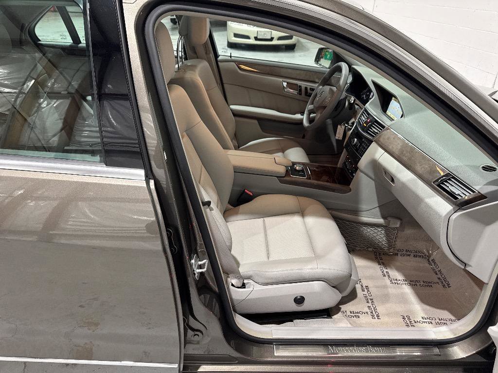 Used 2011 Mercedes-Benz E 350 Sedan image 51